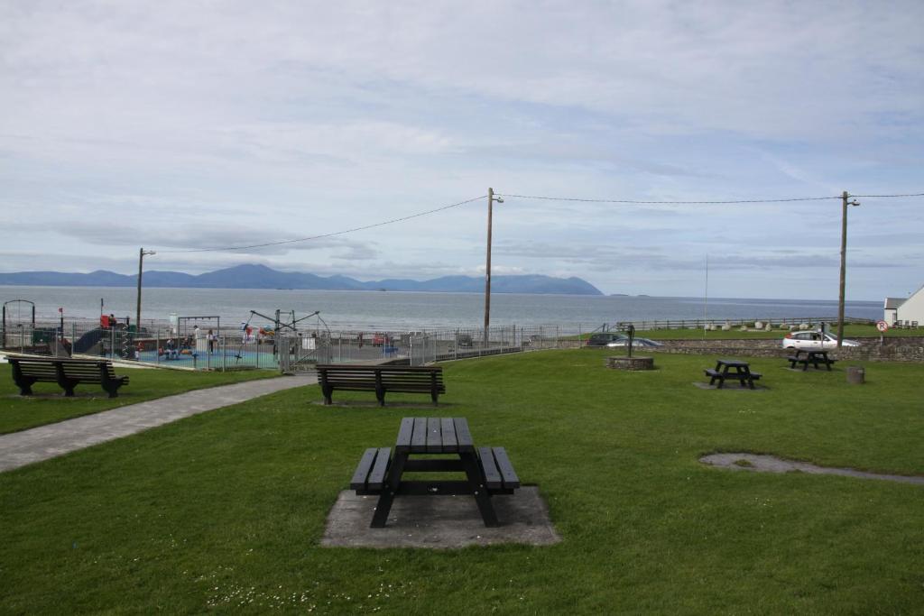 Brassil Bed And Breakfast Ballyheige Exteriör bild